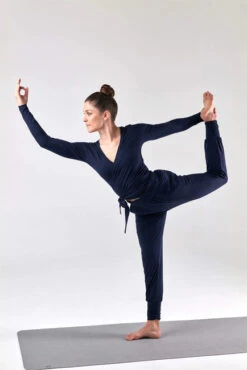 Asquith Calm Wrap (Navy) 11 Asquith Calm Wrap (Navy) -MANDALA Butik calmwrapnavy z3