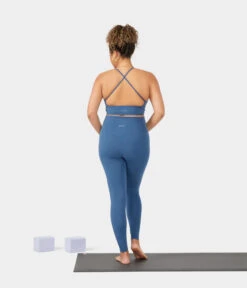 Manduka Essence Bra (Odyssey) -MANDALA Butik essencebraodyssey z4