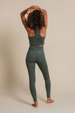 Girlfriend Collective Compressive High-Rise Legging Long (Seaweed) -MANDALA Butik hrlegginglongseaweed z4