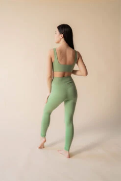 Girlfriend Collective Compressive High-Rise Legging Long (Mantis) -MANDALA Butik longleggingmantis z5