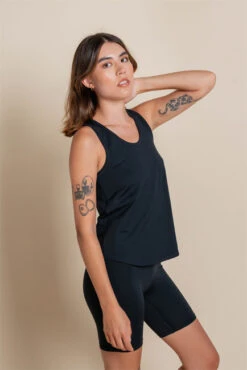 Girlfriend Collective Reset Train Relaxed Tank (Black) -MANDALA Butik trainrelaxedtankblack z2